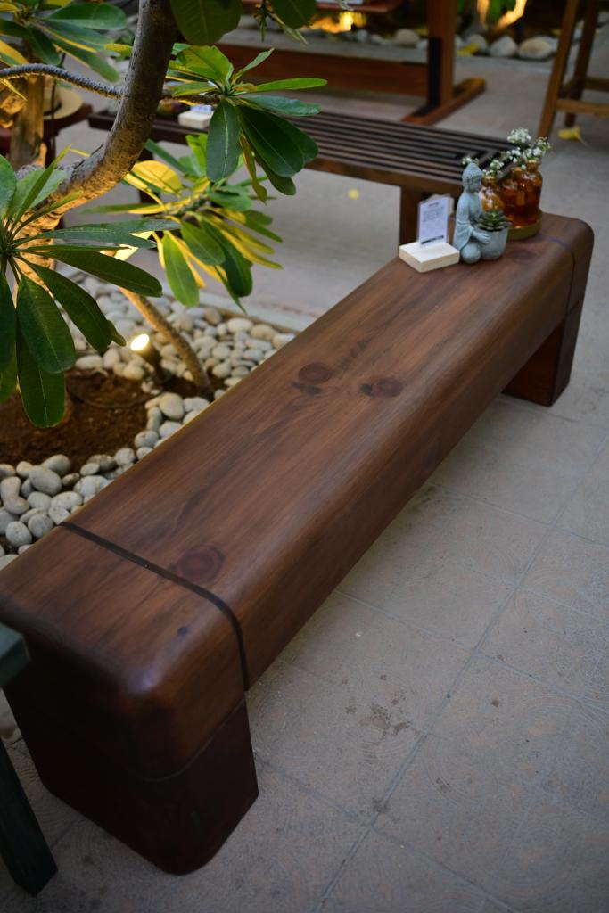 AVYANNA Outdoor Bench